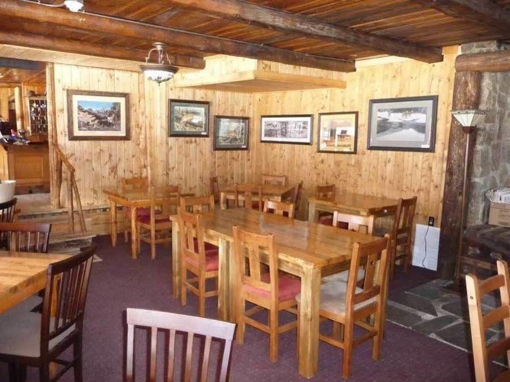 The Twin Lakes Inn Exterior photo